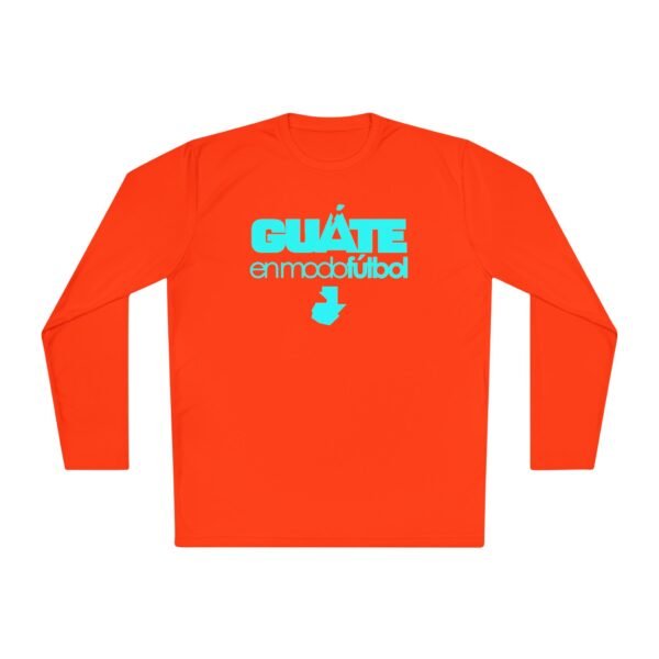 Camiseta unisex ligera manga larga espíritu guatemalteco perfecta para cualquier aficionado al fútbol.