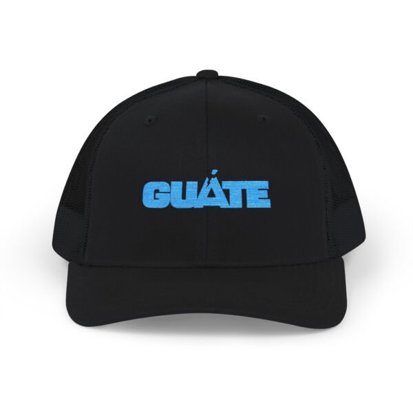 Elegante gorra de Camionero, bordada, perfecta para uso casual, una opción moderna y cómoda.