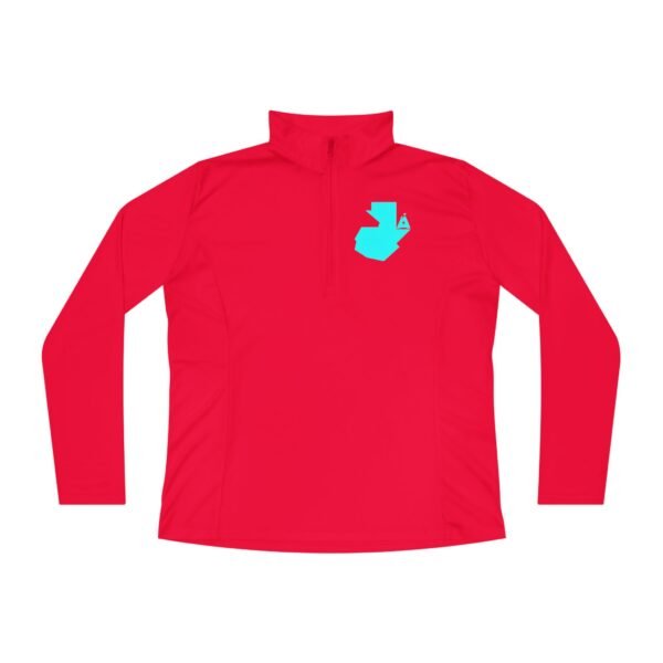 Elegante jersey deportivo para aventuras al aire libre, perfecto para mujeres que buscan estilo y comodidad.