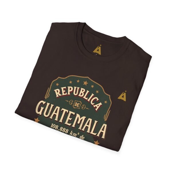 Camiseta unisex vintage de Guatemala con un estilo suave, perfecta para uso casual y como souvenir.