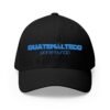 Elegante gorra bordada cerrada para cualquier ocasión. Perfecta como gorra deportiva.
