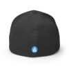 Elegante gorra bordada cerrada para cualquier ocasión. Perfecta como gorra deportiva.