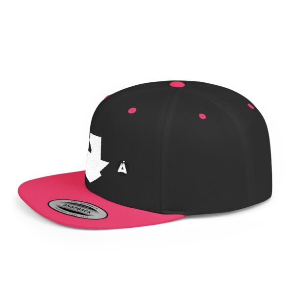 Gorra snapback con mapa de GUATE, perfecta como accesorio de moda para días de verano y salidas informales.