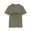 Celebra tu herencia guatemalteca con esta camiseta unisex con orgullo, perfecta para pasear.