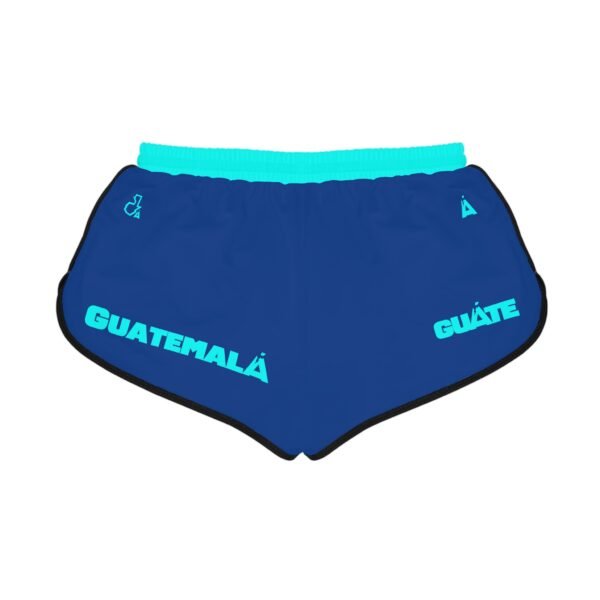 Shorts elegantes y relajados para mujer con diseño de GUATE, perfectos para días de verano.