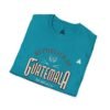 Celebra tu herencia guatemalteca con esta camiseta unisex con orgullo, perfecta para pasear.