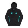Demuestra tu orgullo guatemalteco con esta sudadera unisex de polar con cremallera, perfecta para aficionados al fútbol y viajeros.