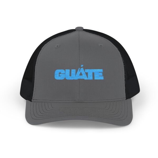 Elegante gorra de Camionero, bordada, perfecta para uso casual, una opción moderna y cómoda.