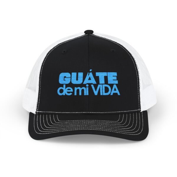 Elegante gorra de Camionero, bordada, perfecta para uso casual, una opción moderna y cómoda.