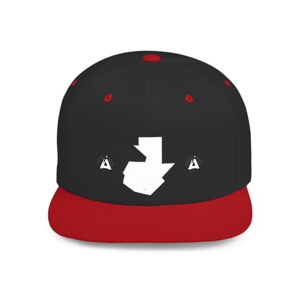 Gorra snapback con mapa de GUATE, perfecta como accesorio de moda para días de verano y salidas informales.
