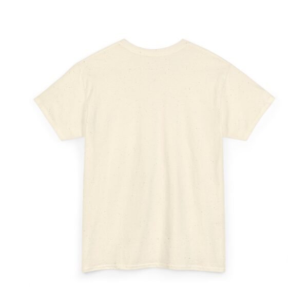 Celebra tu herencia guatemalteca con esta camiseta unisex con orgullo, perfecta para pasear.