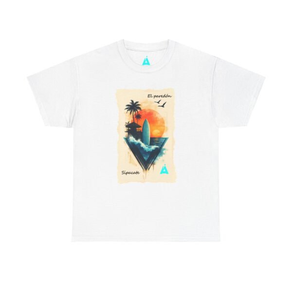 Vive un ambiente tropical con esta camiseta Sunset, unisex, perfecta para los amantes de la playa.
