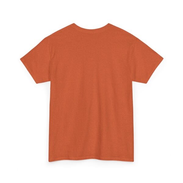 Celebra tu herencia guatemalteca con esta camiseta unisex con orgullo, perfecta para pasear.