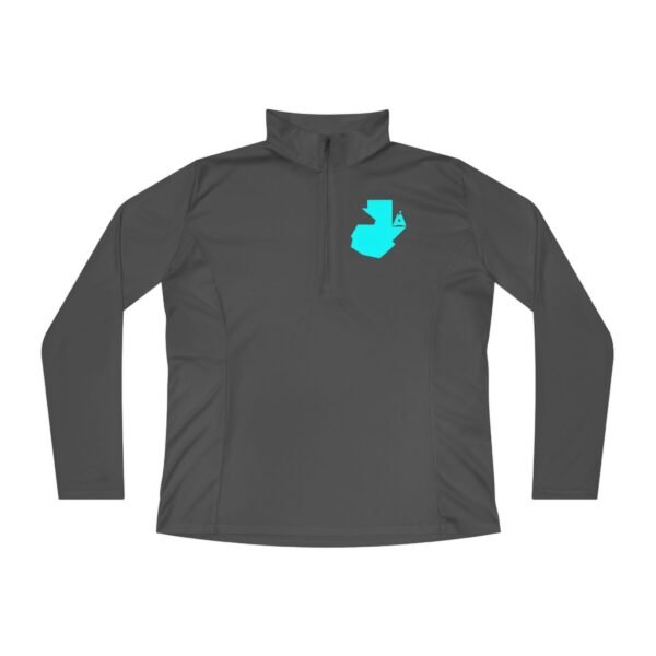 Elegante jersey deportivo para aventuras al aire libre, perfecto para mujeres que buscan estilo y comodidad.