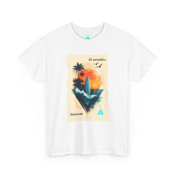 Vive un ambiente tropical con esta camiseta Sunset, unisex, perfecta para los amantes de la playa.