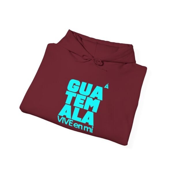 Mantente abrigado y con estilo con esta sudadera unisex Guatemala VIVE en Mí. Perfecta para mostrar tus raíces.