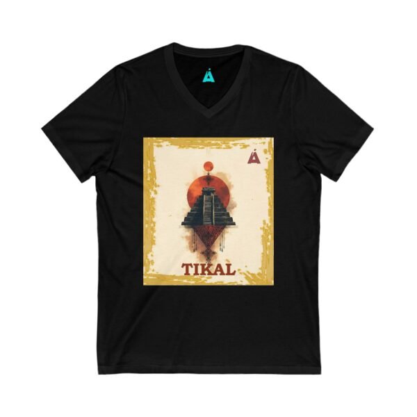 La camiseta unisex Tikal Vintage de cuello en V ofrece un look casual pero elegante.