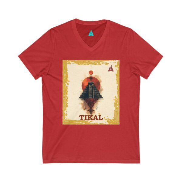 La camiseta unisex Tikal Vintage de cuello en V ofrece un look casual pero elegante.