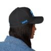 Elegante gorra bordada cerrada para cualquier ocasión. Perfecta como gorra deportiva.