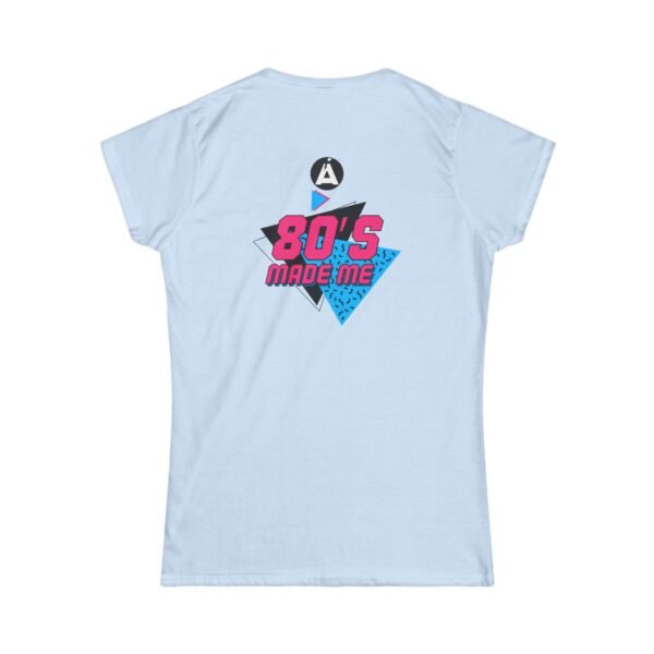 Camiseta para mujer, nostalgia de los 80s, perfecta para añadir un toque de color a tu armario.