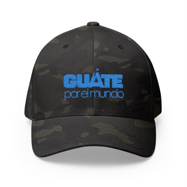 Elegante gorra bordada cerrada para cualquier ocasión. Perfecta como gorra deportiva.