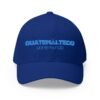Elegante gorra bordada cerrada para cualquier ocasión. Perfecta como gorra deportiva.