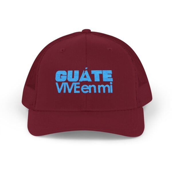 Elegante gorra de Camionero, bordada, perfecta para uso casual, una opción moderna y cómoda.