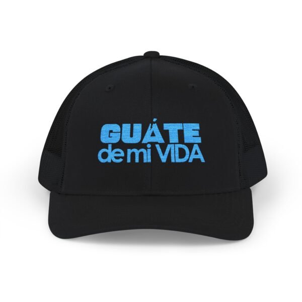 Elegante gorra de Camionero, bordada, perfecta para uso casual, una opción moderna y cómoda.