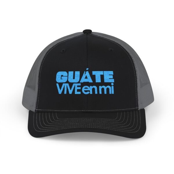 Elegante gorra de Camionero, bordada, perfecta para uso casual, una opción moderna y cómoda.