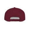 Esta gorra plana es elegante y ajustable, perfecta para el día a día.