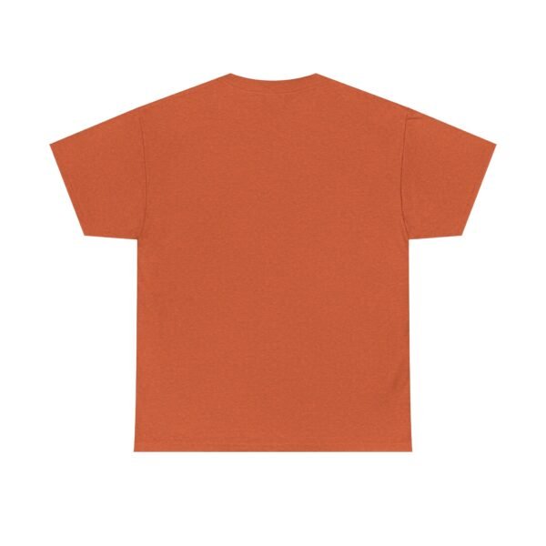 Celebra tu herencia guatemalteca con esta camiseta unisex con orgullo, perfecta para pasear.