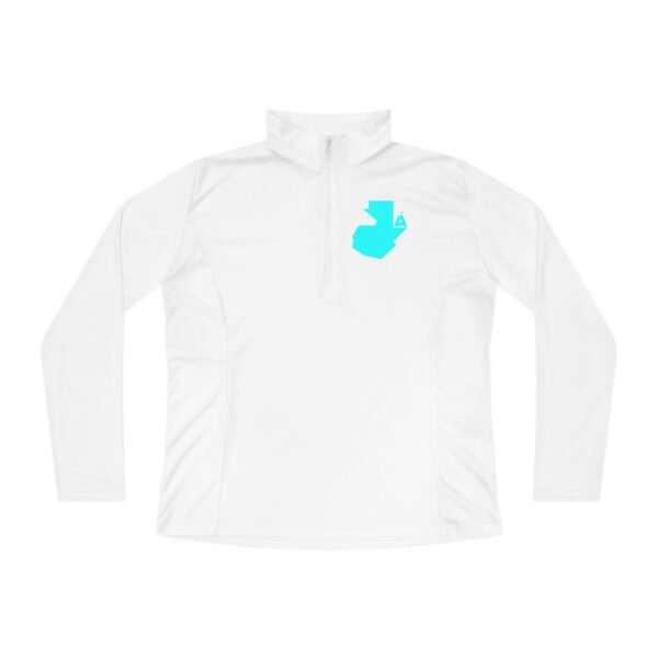 Elegante jersey deportivo para aventuras al aire libre, perfecto para mujeres que buscan estilo y comodidad.