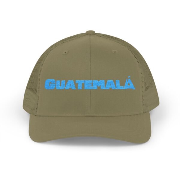 Elegante gorra de Camionero, bordada, perfecta para uso casual, una opción moderna y cómoda.