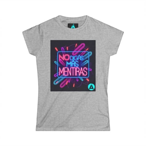 Camiseta para mujer, nostalgia de los 80s, perfecta para añadir un toque de color a tu armario.