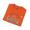 Celebra tu herencia guatemalteca con esta camiseta unisex con orgullo, perfecta para pasear.