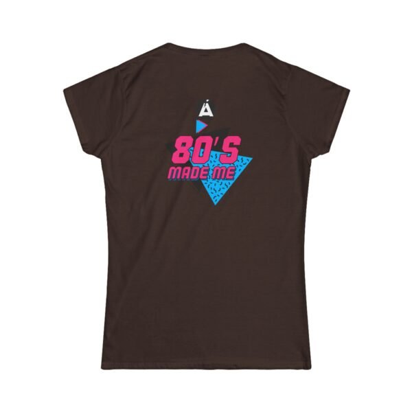 Camiseta para mujer, nostalgia de los 80s, perfecta para añadir un toque de color a tu armario.