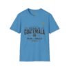Celebra tu herencia guatemalteca con esta camiseta unisex con orgullo, perfecta para pasear.