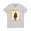 La camiseta unisex Tikal Vintage de cuello en V ofrece un look casual pero elegante.