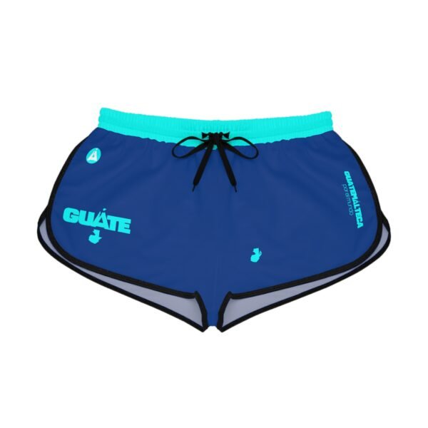 Shorts elegantes y relajados para mujer con diseño de GUATE, perfectos para días de verano.
