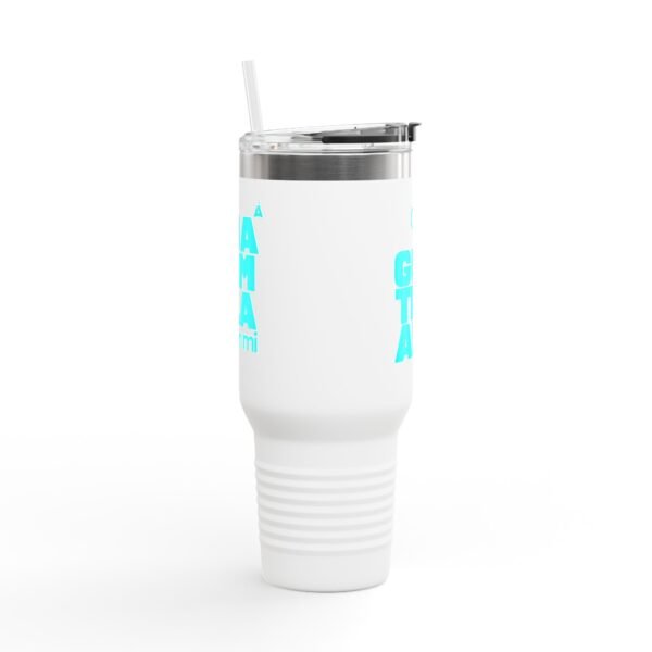 Elegante taza térmica de GUATE, ideal para quienes disfrutan de sus bebidas en movimiento.