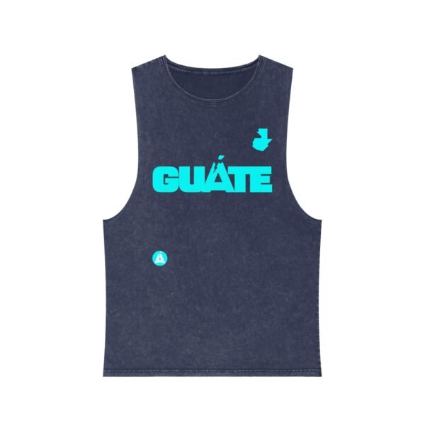 Camiseta unisex de GUATE con lavado a la piedra irradia, estilo relajado y natural, ideal para salidas informales.