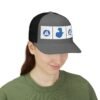 Elegante gorra de camionero con mapa de GUATE, perfecta para aventuras al aire libre.