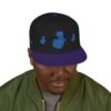 Gorra plana con visera ajustable y diseño de GUATE,  moderna para uso casual.