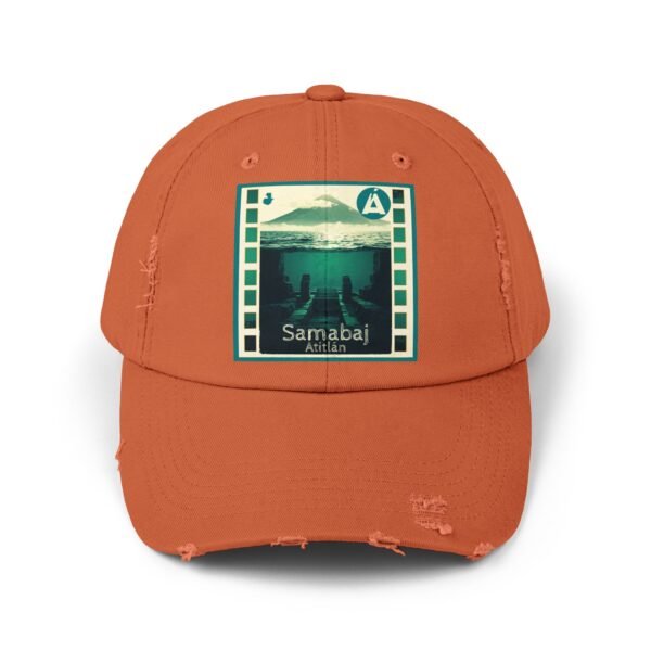 Gorra de inspiración vintage con diseño Samabaj, con un toque moderno y nostálgico a cualquier look.