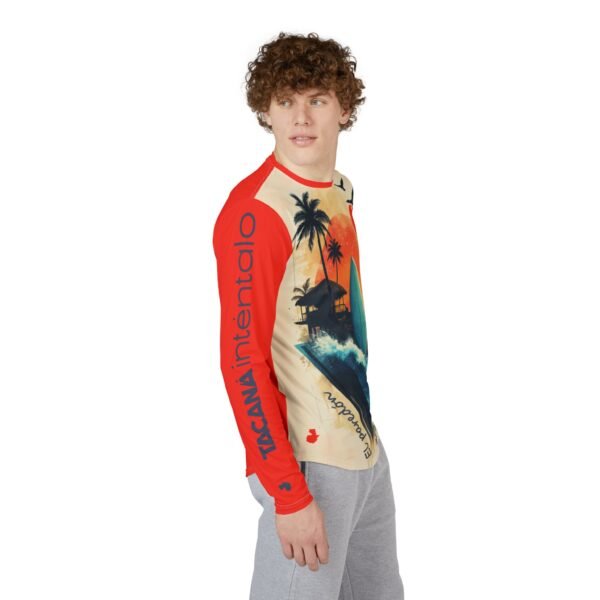 Camisa de El Paredón con protección UV para hombre, perfecta para actividades al aire libre como un día en la playa.