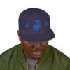 Gorra plana con visera ajustable y diseño de GUATE,  moderna para uso casual.