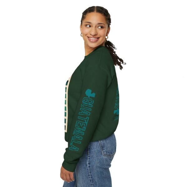 Sudadera unisex de cuello redondo de inspiración vintage de Samabaj, una prenda acogedora y moderna.