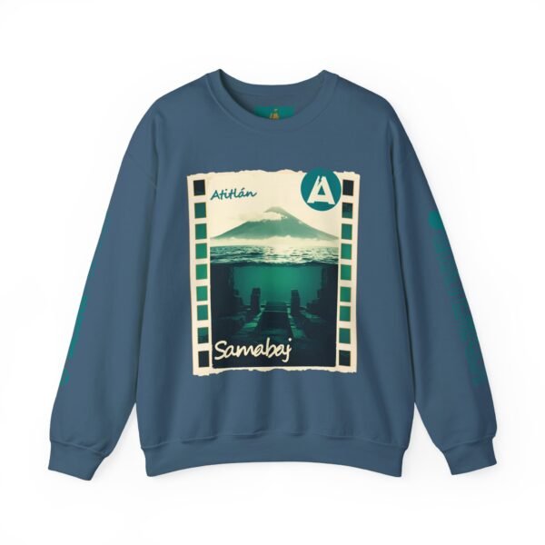 Sudadera unisex de cuello redondo de inspiración vintage de Samabaj, una prenda acogedora y moderna.