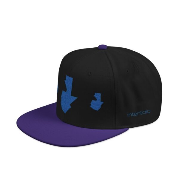 Gorra plana con visera ajustable y diseño de GUATE,  moderna para uso casual.