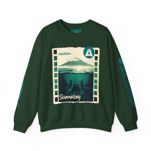 Sudadera unisex de cuello redondo de inspiración vintage de Samabaj, una prenda acogedora y moderna.